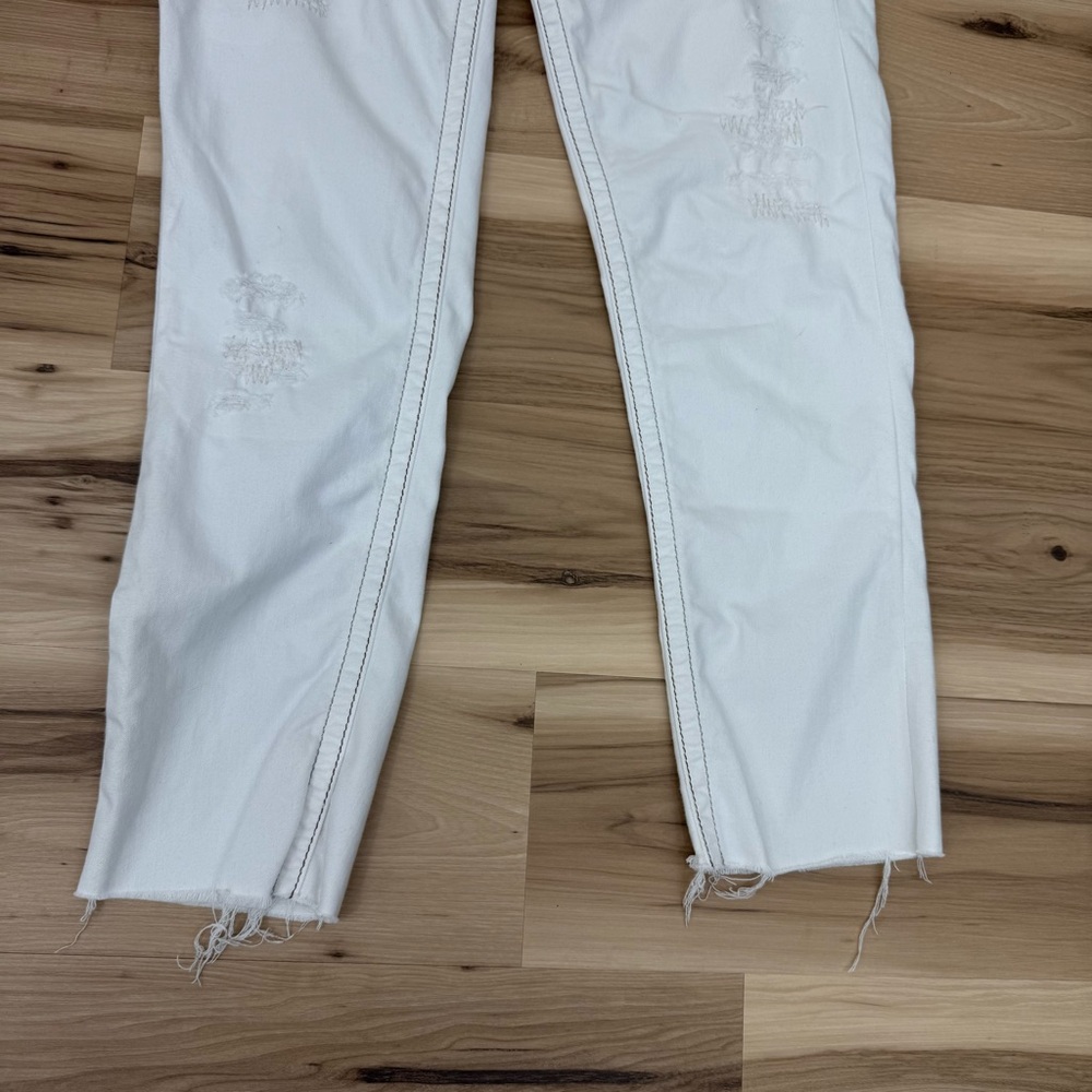 Rock Revival White Distressed Straight Leg Jeans V18 - Picture 2 of 9